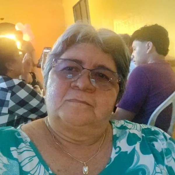 Shirley do Nascimento, técnica de enfermagem aposentada
